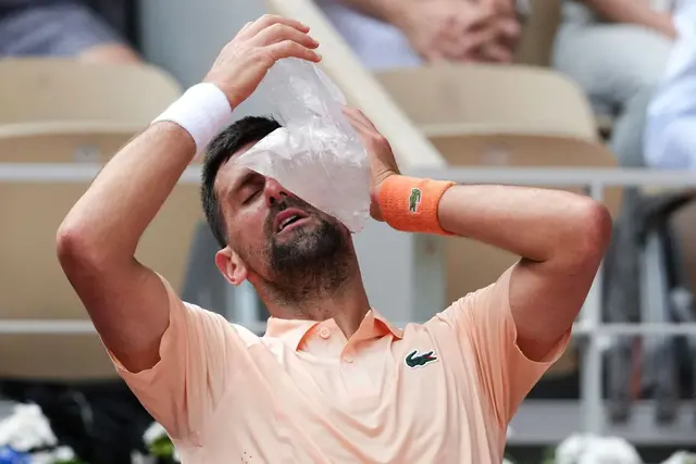 Auch Profisportler haben mit der Hitze zu kämpfen: Tennis-Star Novak Djokovic.Dimitar. | Foto: Dilkoff/AFP/dpa