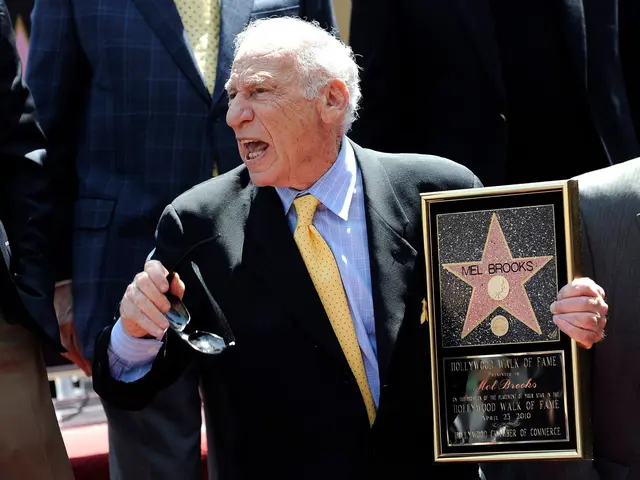Schon längst ist Mel Brooks auf dem bekannten Walk of Fame in Hollywood zu finden.  | Foto:  picture alliance / dpa (Archivbild)