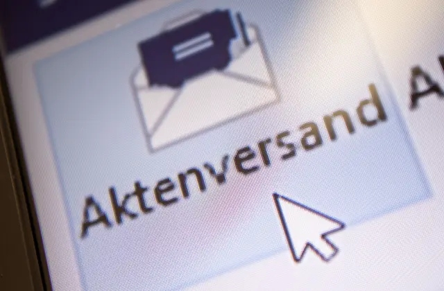 Mit der Online-Klage soll Bürgern der Zugang zum Recht erleichtert werden.
 | Foto: Sebastian Gollnow/dpa (Symbolbild)