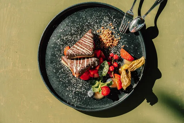 Ganztägiges Snackbuffet und 4-Gang Abendmenü. | Foto: Eisvogel