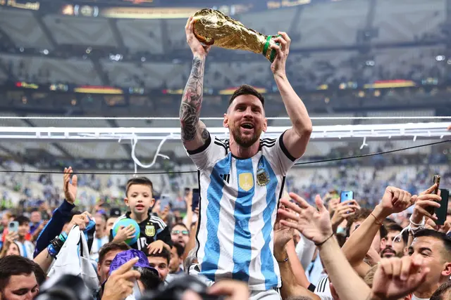 Am Ziel: Lionel Messi beim argentinischen WM-Triumph 2022. (Archivbild) | Foto: Tom Weller/dpa