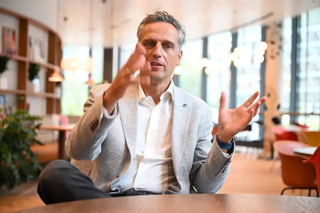 Es geht nach oben mit den Löhnen: Amazon-Deutschlandchef Rocco Bräuniger hofft auf mehr Neueinstellungen. | Foto: Wolf von Dewitz/dpa (Archivbild)