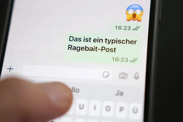Gemeint sind Inhalte in sozialen Medien, die absichtlich triggern sollen. | Foto:  Marcus Brandt/dpa