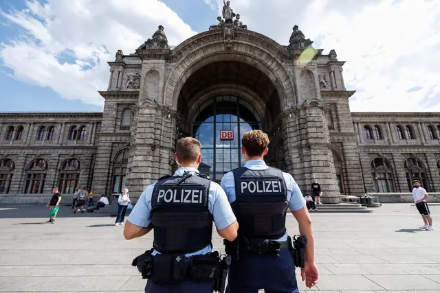 Im Umfeld des Nürnberger Hauptbahnhofs laufen Ermittlungen wegen Sexual- und Drogendelikten.  | Foto: Daniel Karmann/dpa