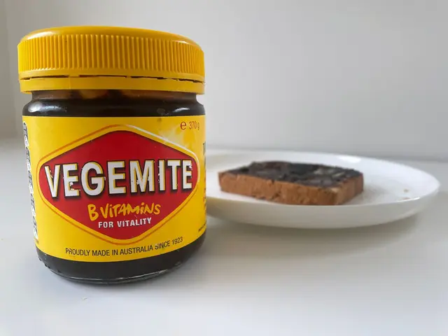 Vegemite ist in Australien so etwas wie ein Nationalheiligtum - aber für internationale Gäste meist ziemlich gewöhnungsbedürftig. | Foto: Michelle Ostwald/dpa (Symbolfoto)