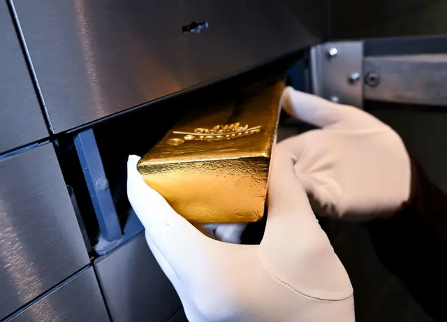 Der Goldpreis erholt sich nach kräftigen Kursverlusten. | Foto: Sven Hoppe/dpa (Archivbild)