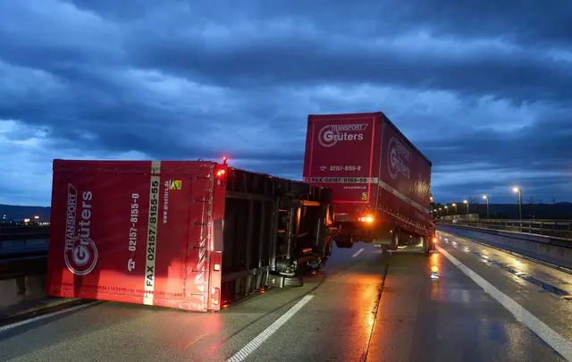 Unfälle durch Unwetter in Rheinland-Pfalz.  | Foto: dpa