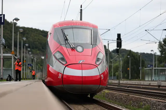 Die Probefahrten mit dem umgerüsteten Frecciarossa werden laut Bahn mehrere Monate dauern. | Foto: dpa
