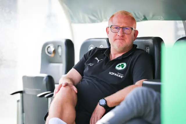 Heiko Vogel ist ein Fan von Heidenheims Frank Schmidt. (Archivbild) | Foto: Daniel Karmann/dpa