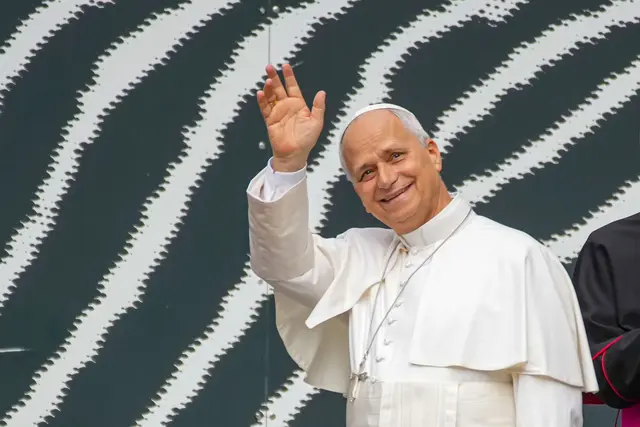 Papst Leo XIV. wurde am Montag 71 Jahre alt. | Foto: Andrew Medichini/AP/dpa