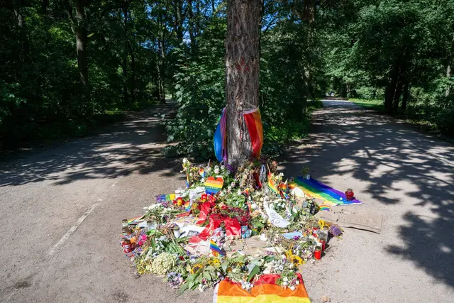 Der Berliner Christopher Street Day war nach dem Anschlag abgebrochen worden. Zahlreiche weitere Messerattacken oder Anschläge mit Fahrzeugen und vielen Toten erzählen eine deutliche Sprache.  | Foto: Christophe Gateau/dpa