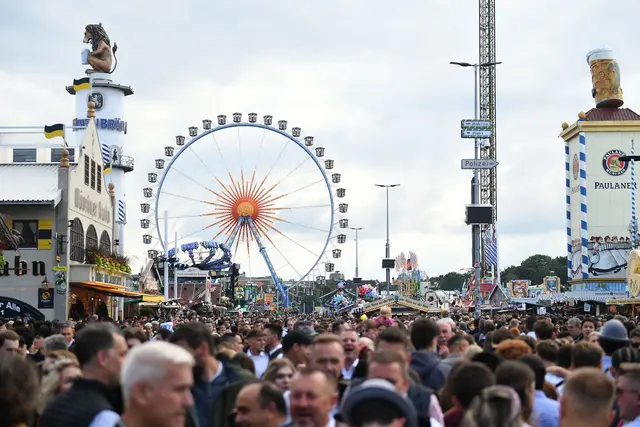 Das Oktoberfest wird dieses Jahr zur Kulisse für einen Film.  | Foto: Felix Hörhager/dpa
