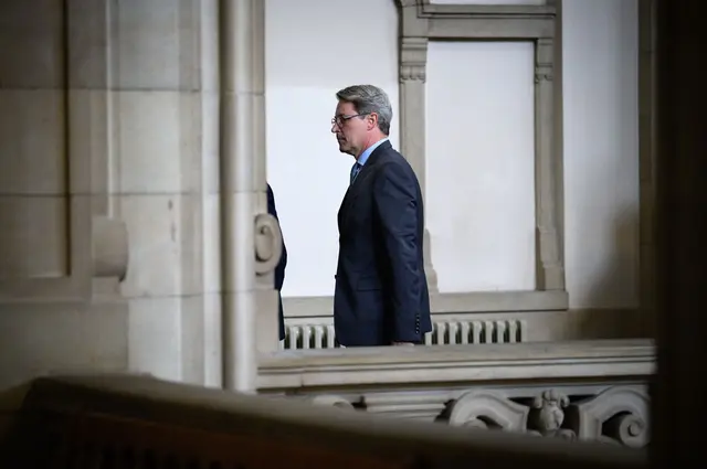 Vor dem Landgericht Berlin hat der Prozess gegen den ehemaligen Bundesverkehrsminister Andreas Scheuer begonnen. | Foto: Bernd von Jutrczenka/dpa