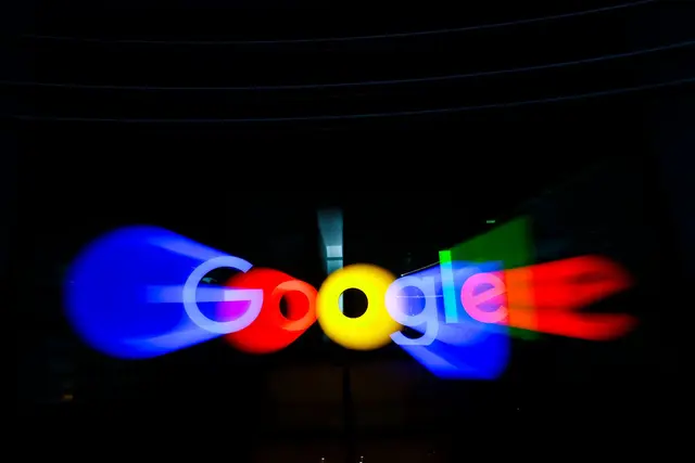 Google muss wegen Verstößen gegen die Europäische Datenschutz-Grundverordnung mehr als 400 Millionen Euro Strafe zahlen. | Foto: Christian Charisius/dpa