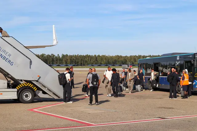 Reise zum  UEFA-Nations-League-Spiel gegen die Niederlande. | Foto: Jan Beinßen / Airport Nürnberg