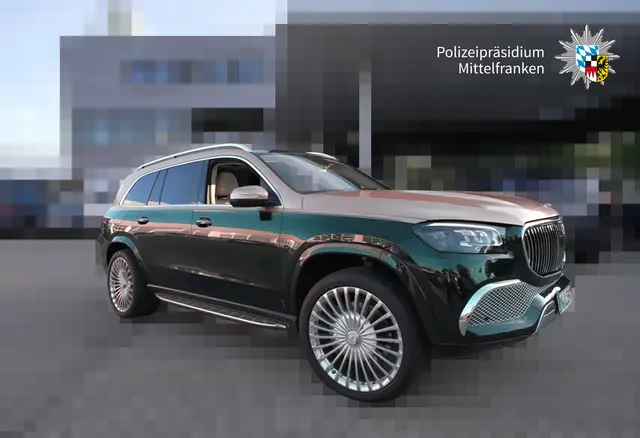 Dieser smaragdgrüne Mercedes-Maybach GLS 400 D 4Matic mit goldener Motorhaube, amtliches Kennzeichen N-L 597, wurden gestohlen.  | Foto: Polizeipräsidium Mittelfranken