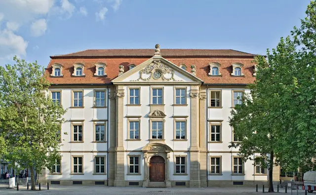 Die DHB Ausstellung ist in der Stadtbibliothek Erlangen zu sehen. | Foto: kunstpalais.de