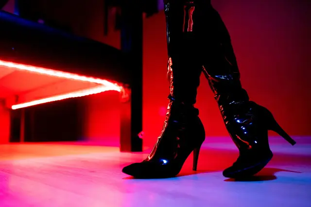 Ende Dezember 2025 waren in Bayern 4.826 im Prostitutionsgewerbe tätige Personen sowie 368 entsprechende Gewerbebetriebe gemeldet.  | Foto: Hauke-Christian Dittrich/dpa (Symbolbild)