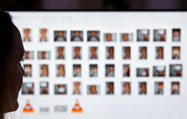 Die Ermittler sehen eine Zunahme an KI-generierter Kinderpornografie.  | Foto: Arne Dedert/dpa (Symbolbild)