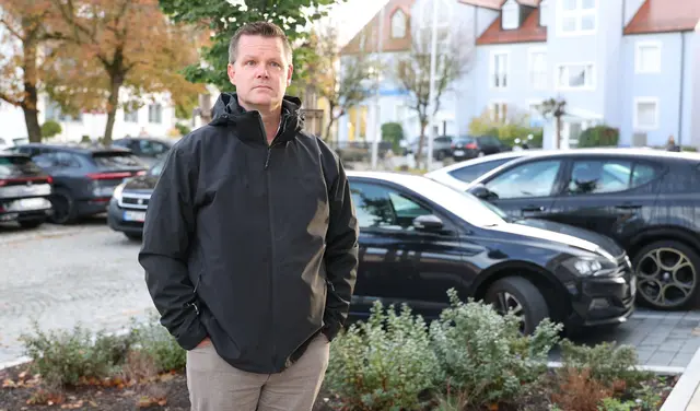 Die Berngauer sind entsetzt am Tag nach den tödlichen Schüssen auf Behördenmitarbeiter. | Foto: Daniel Löb/dpa