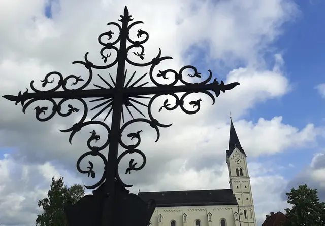 Die Missbrauchsfälle in Garching an der Alz hatten Schlagzeilen gemacht.  | Foto: © Britta Schultejans/dpa (Archivbild)