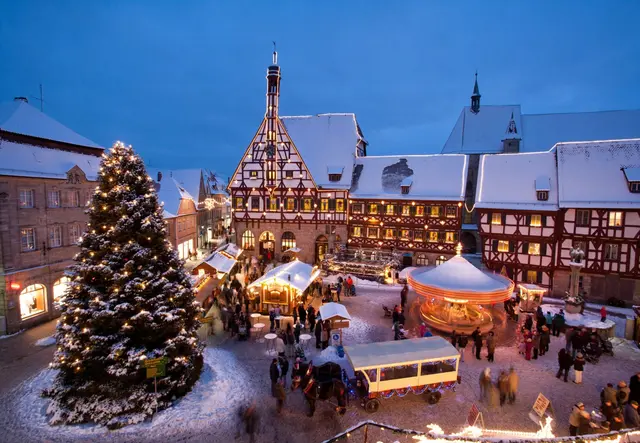 Der Forchheimer Weihnachtsmarkt ist traditionell beschaulich und besinnlich.  | Foto: Stadt Forchheim