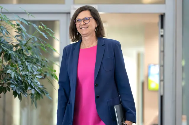 Ilse Aigner musste früher zwei schwere Erkrankungen überstehen. | Foto: © Peter Kneffel/dpa (Archivbild)