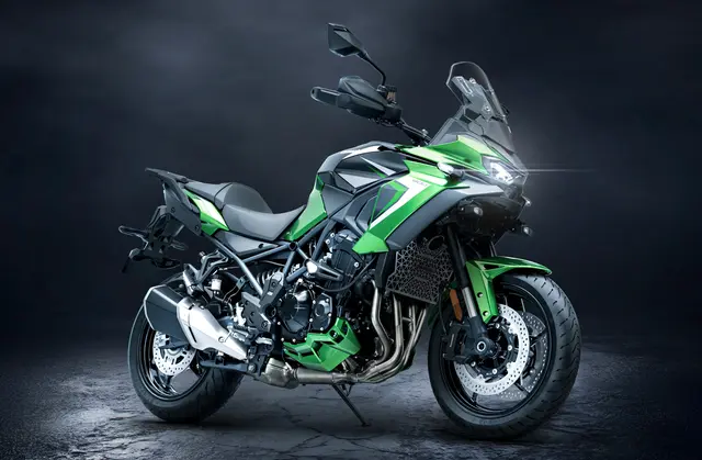 Kawasaki Versys 900. | Foto: © Kawasaki via Autoren-Union Mobilität