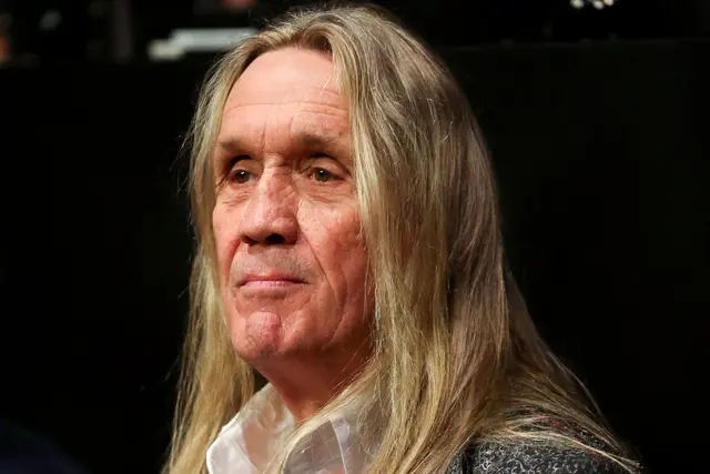 Ex-Iron-Maiden-Drummer Nicko McBrain hat seine Autobiografie «Hello Boys and Girls!» veröffentlicht.  | Foto: Steven Paston/PA Wire/dpa