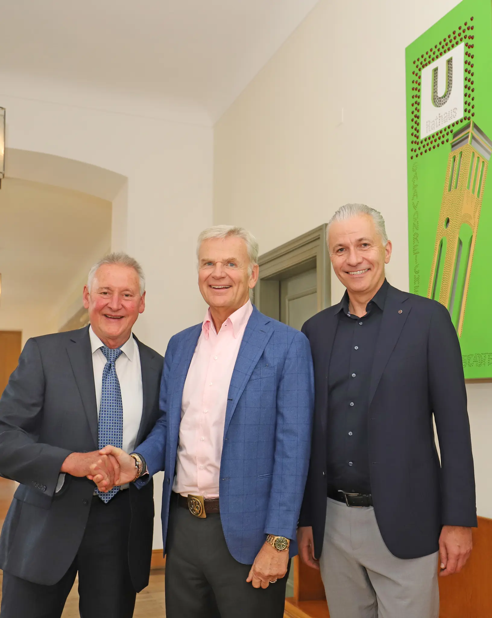 Antrittsbesuch im Rathaus: Familienunternehmen kündigt weitere Investitionen an