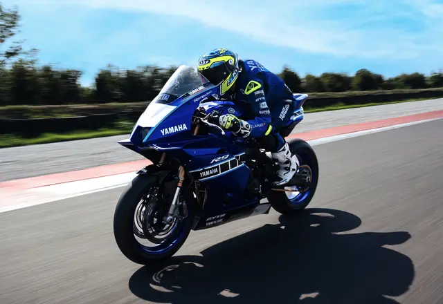 Yamaha R9 auf der Rennstrecke. | Foto: © Leonardo Alessio via Autoren-Union Mobilität