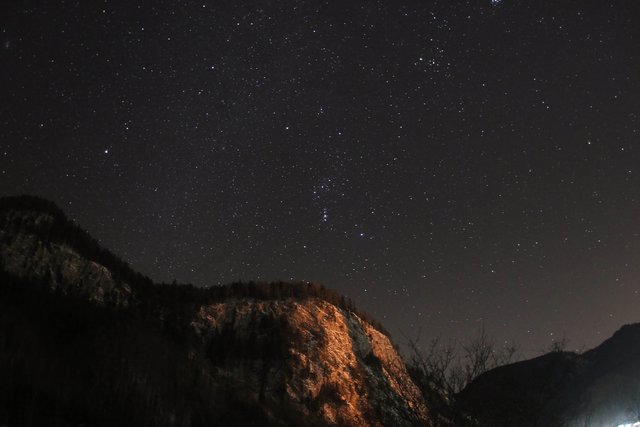 Foto: Gerald Reiser mit der Milchstraße und dem Orion