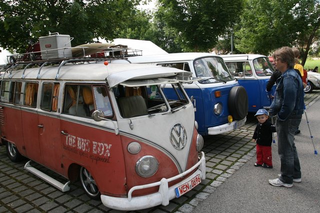 Tuning und Oldtimer: Großes Autotreffen in Aufseß 2016.