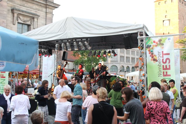 Nürnberger Weinfest am Jakobsplatz. | Foto: Zametzer & Krohn