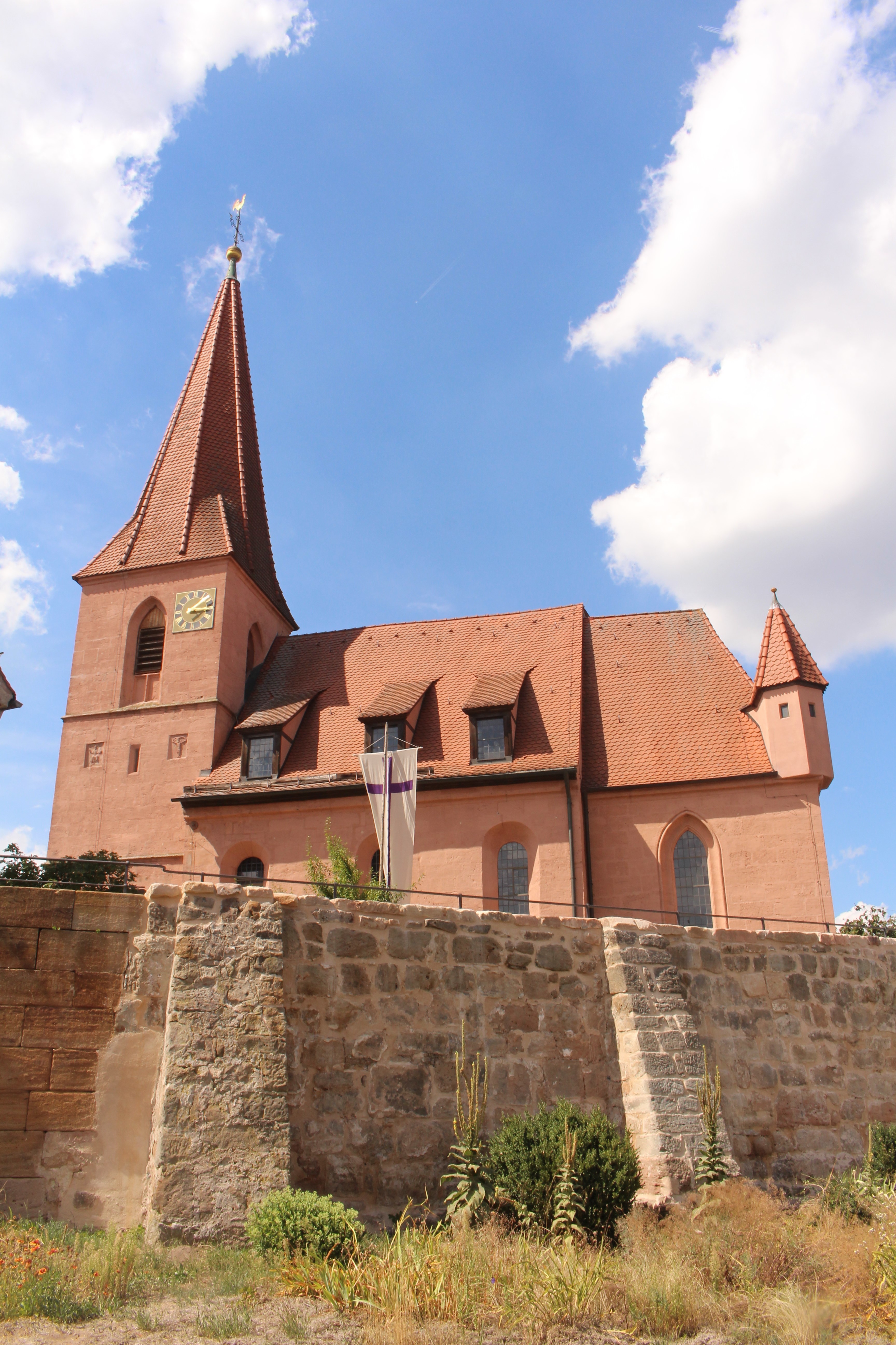http://www.kirchevach.de