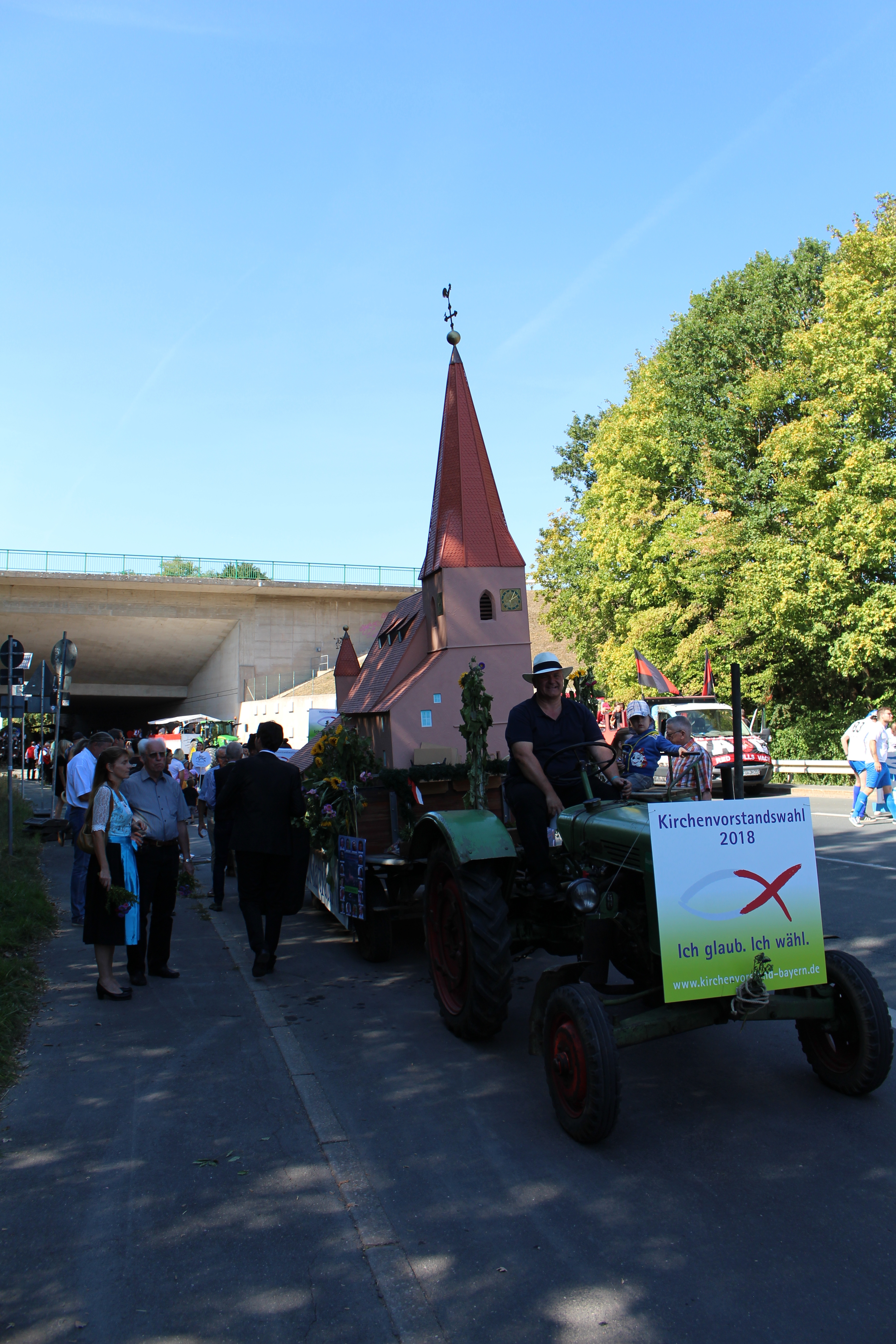 Vacher Matthäus Kirchweih - Kärwa: http://www.kirchevach.de