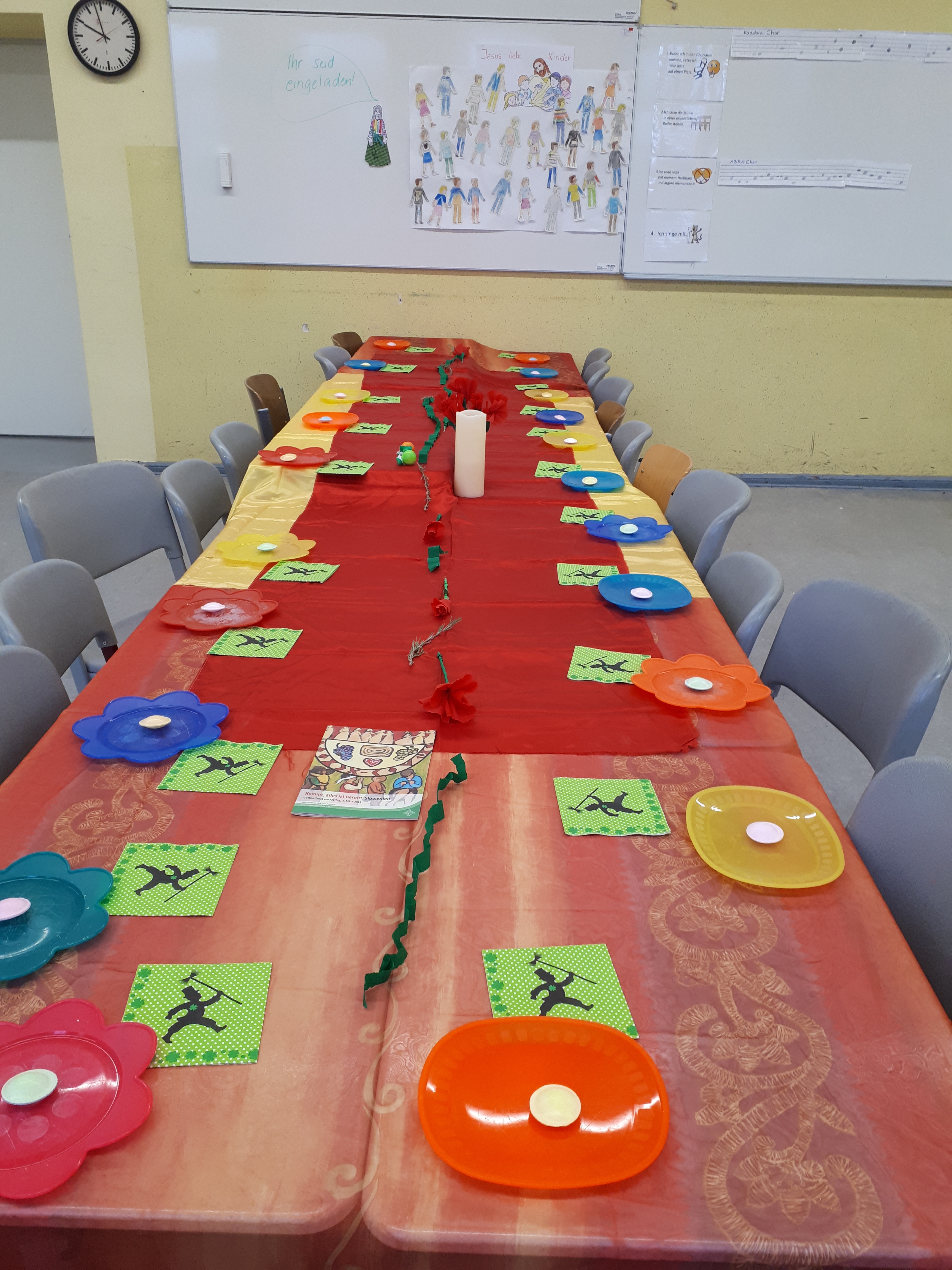 Alles ist bereit. Nimm Platz beim Fest des Lebens!
